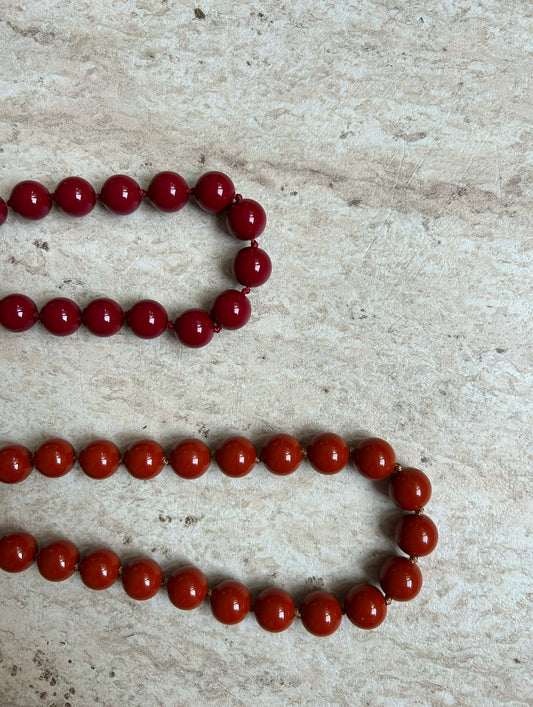 Collar Bolas Borgoña